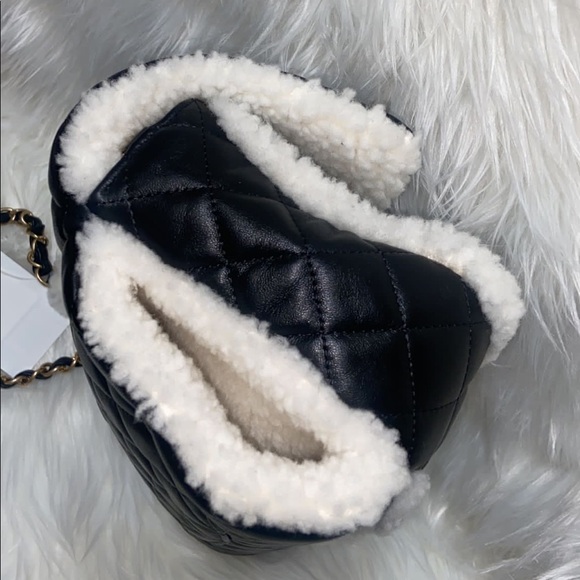 Chanel Lambskin Shearling Large CC Flap Bag - Picture 6 of 12